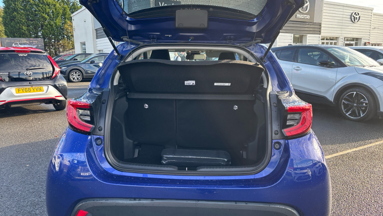 Toyota Yaris 1.5 Hybrid Design 5dr CVT Hybrid Hatchback